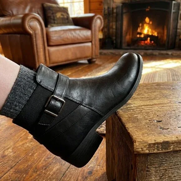 NWT Top Moda Black Faux Leather Buckle Strap Moto Ankle Booties Zip Low Heel - Picture 2 of 8